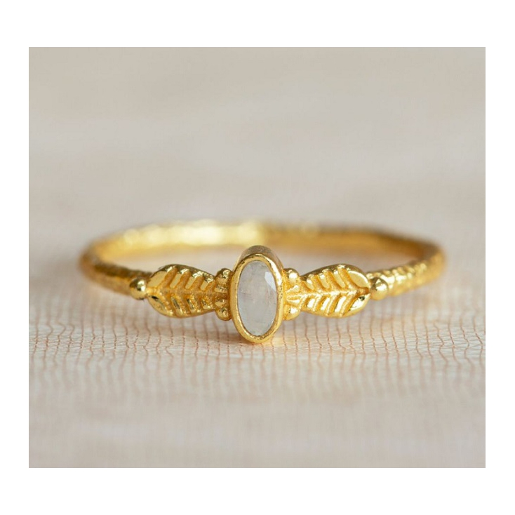 Bague Adoré oval w. moonst. with leaves g.pl. taille 52 4356GB1