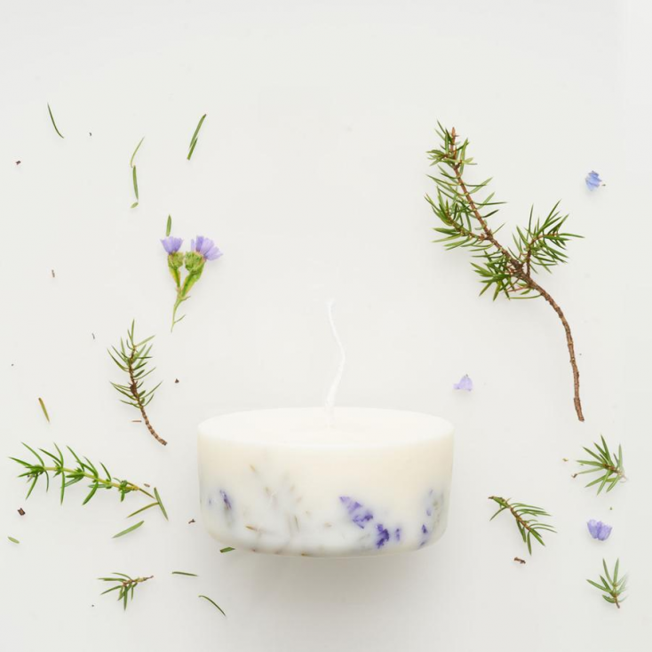 Soy wax candle - 220ml -Juniper and limonium