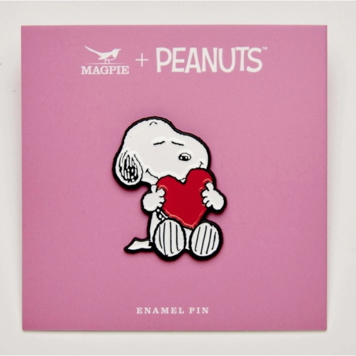 Pin's Peanuts - Give hugs - Coeur