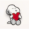 Pin's Peanuts - Give hugs - Coeur